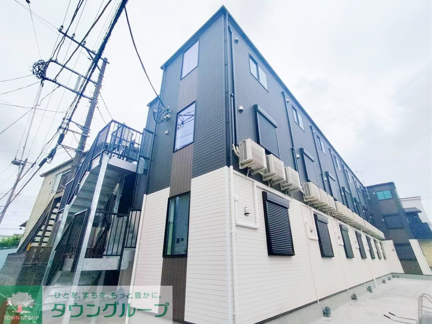 ルミエール大和２４の物件外観写真