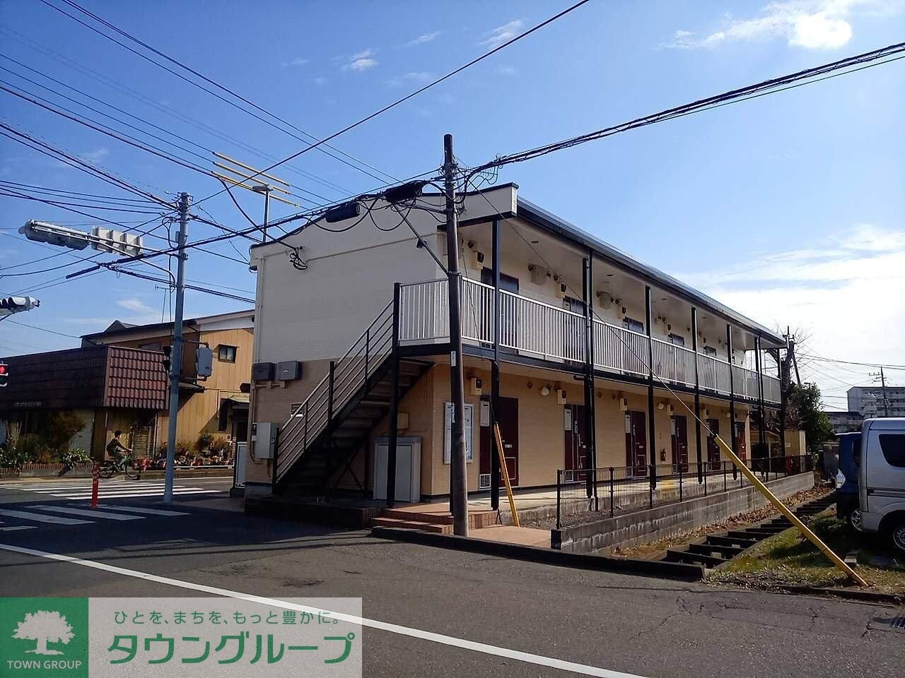 レオパレスインターセクションの物件外観写真