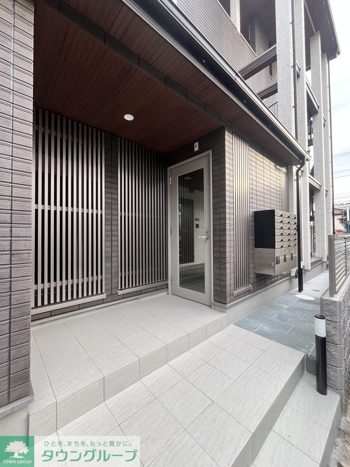 ラージフィールドIIの物件内観写真