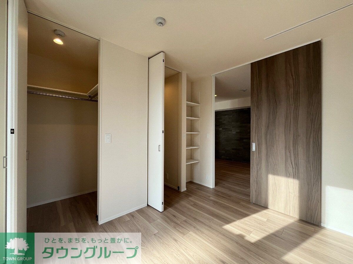 Ｃｈｌｏｅ　Ｗｅｓｔの物件内観写真