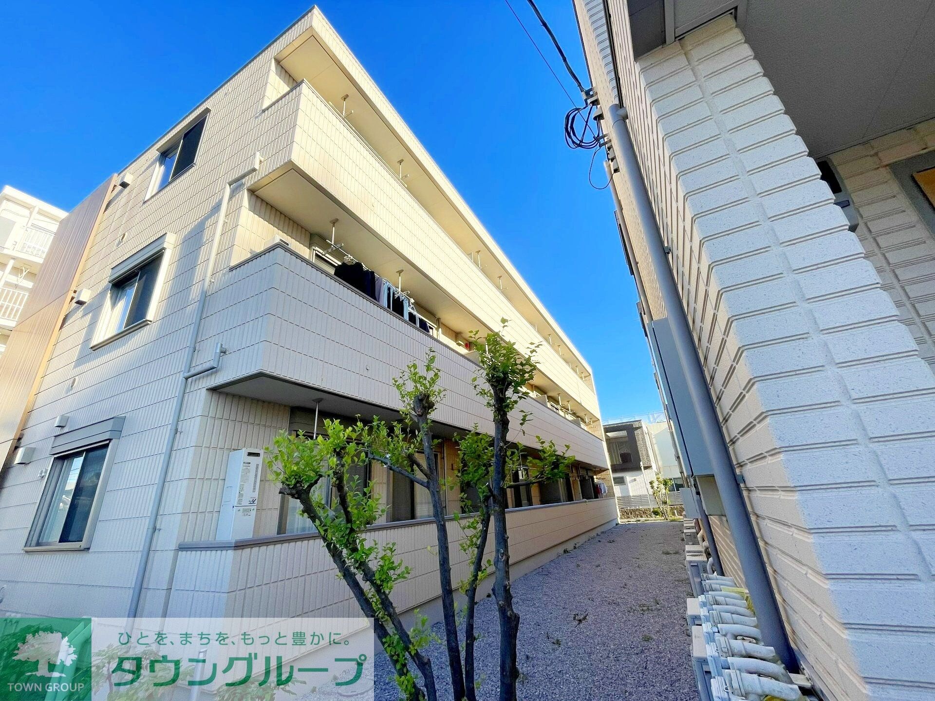 ラフィネスの物件外観写真