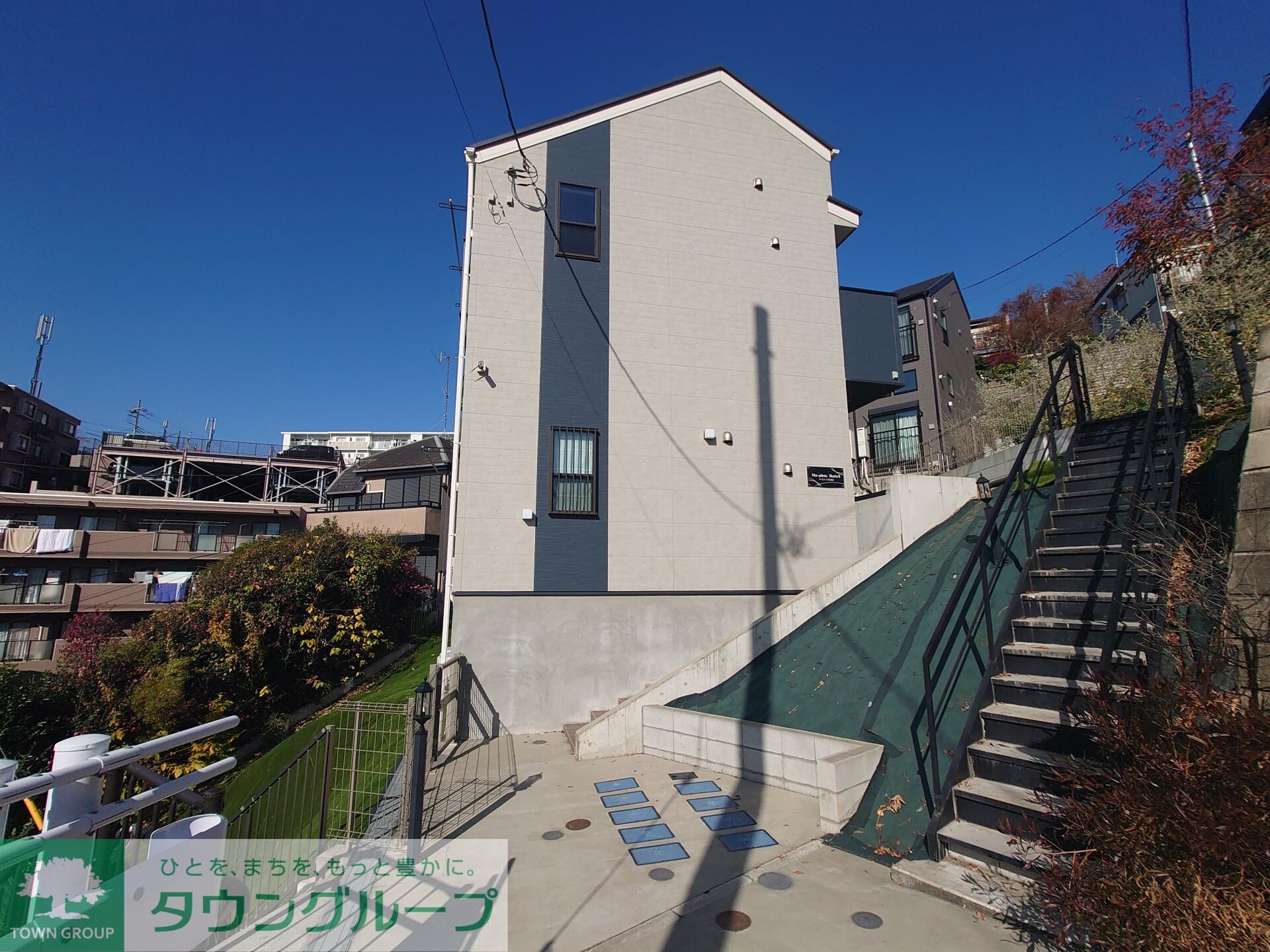 マ・ピエス生田8の物件外観写真