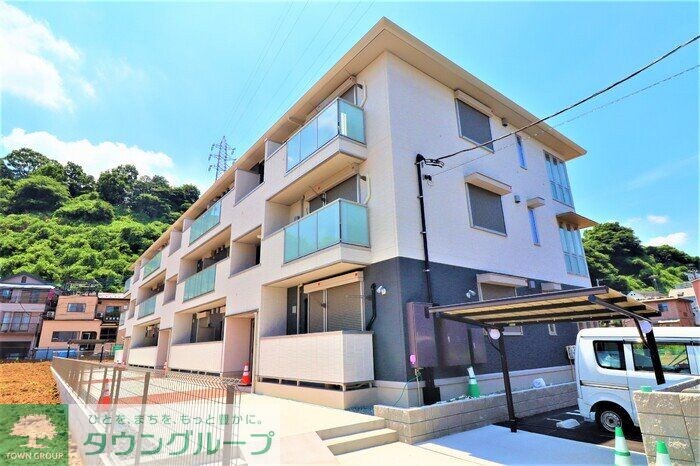 シャンポワールの物件外観写真