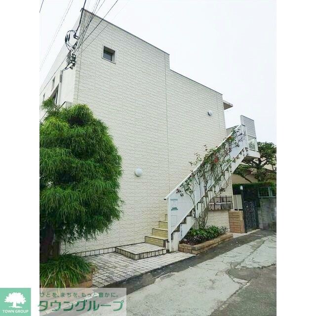 サン・スリージェの物件外観写真