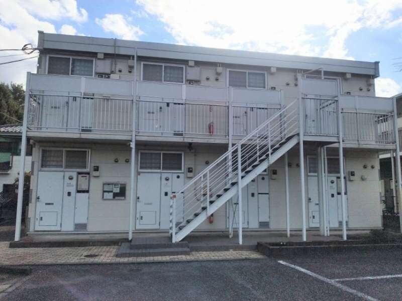 レオパレスラ・ポールの物件外観写真