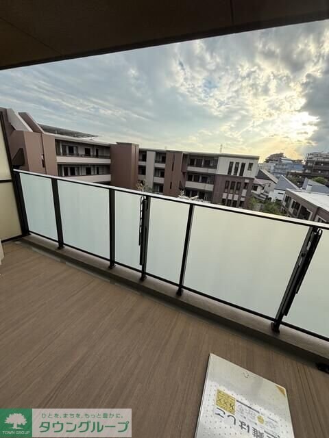 アトラスシティ千歳烏山グランスイート　杜ノ棟の物件内観写真