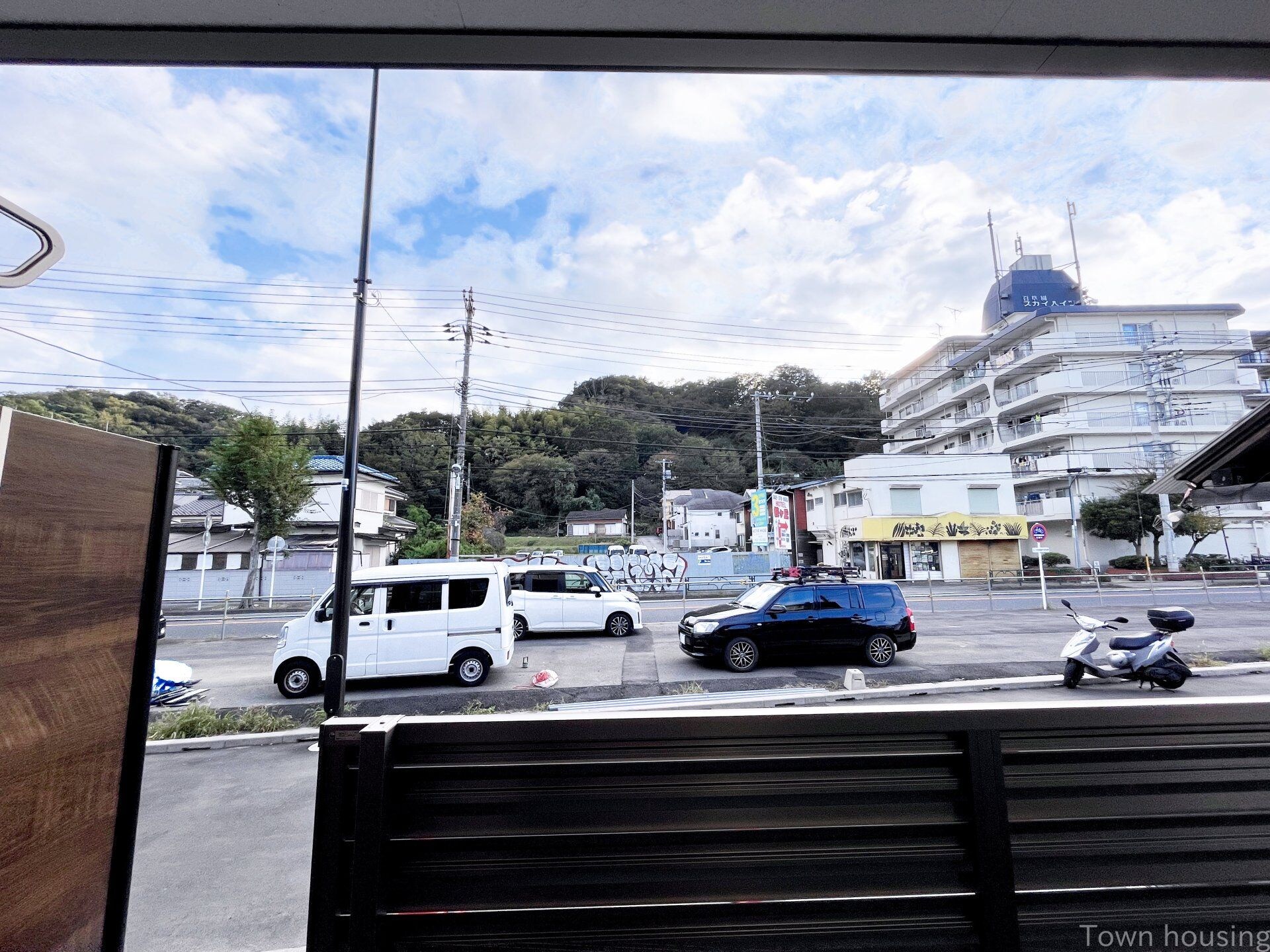 サンライズ百草園C棟の物件内観写真