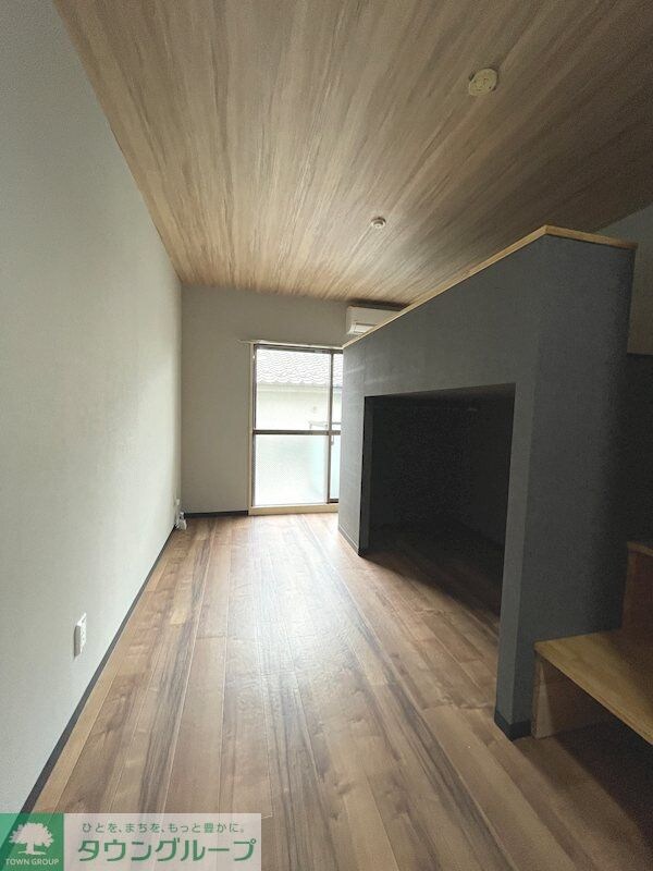 ReDEAL国立WESTの物件内観写真