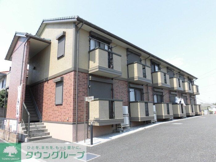 フローラの物件外観写真