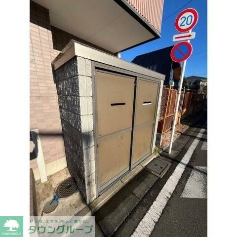 リーゾ・ヴィヴァーチェの物件内観写真