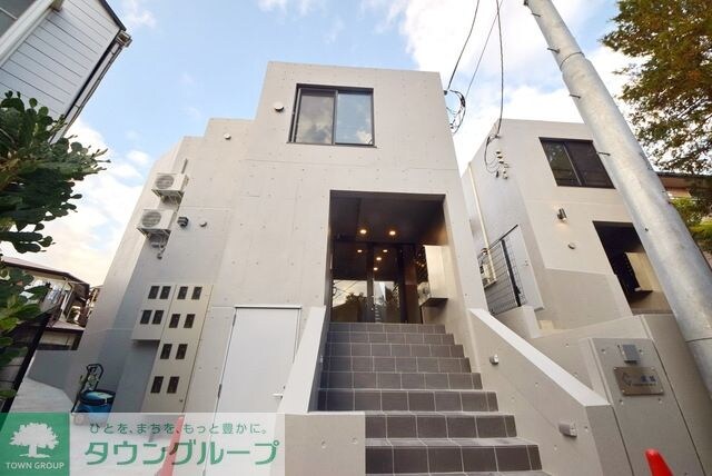 プラチナフォルム成城の物件外観写真