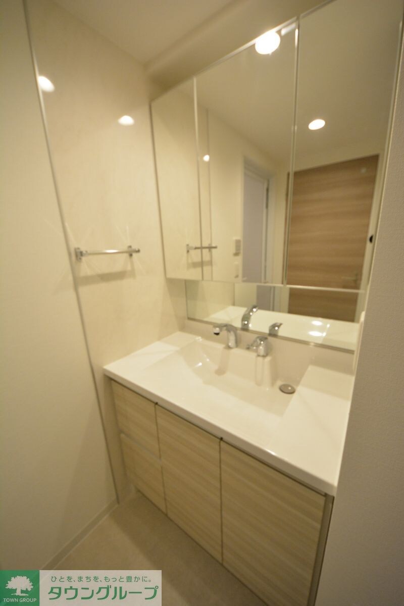 グランシャルール武蔵境の物件内観写真