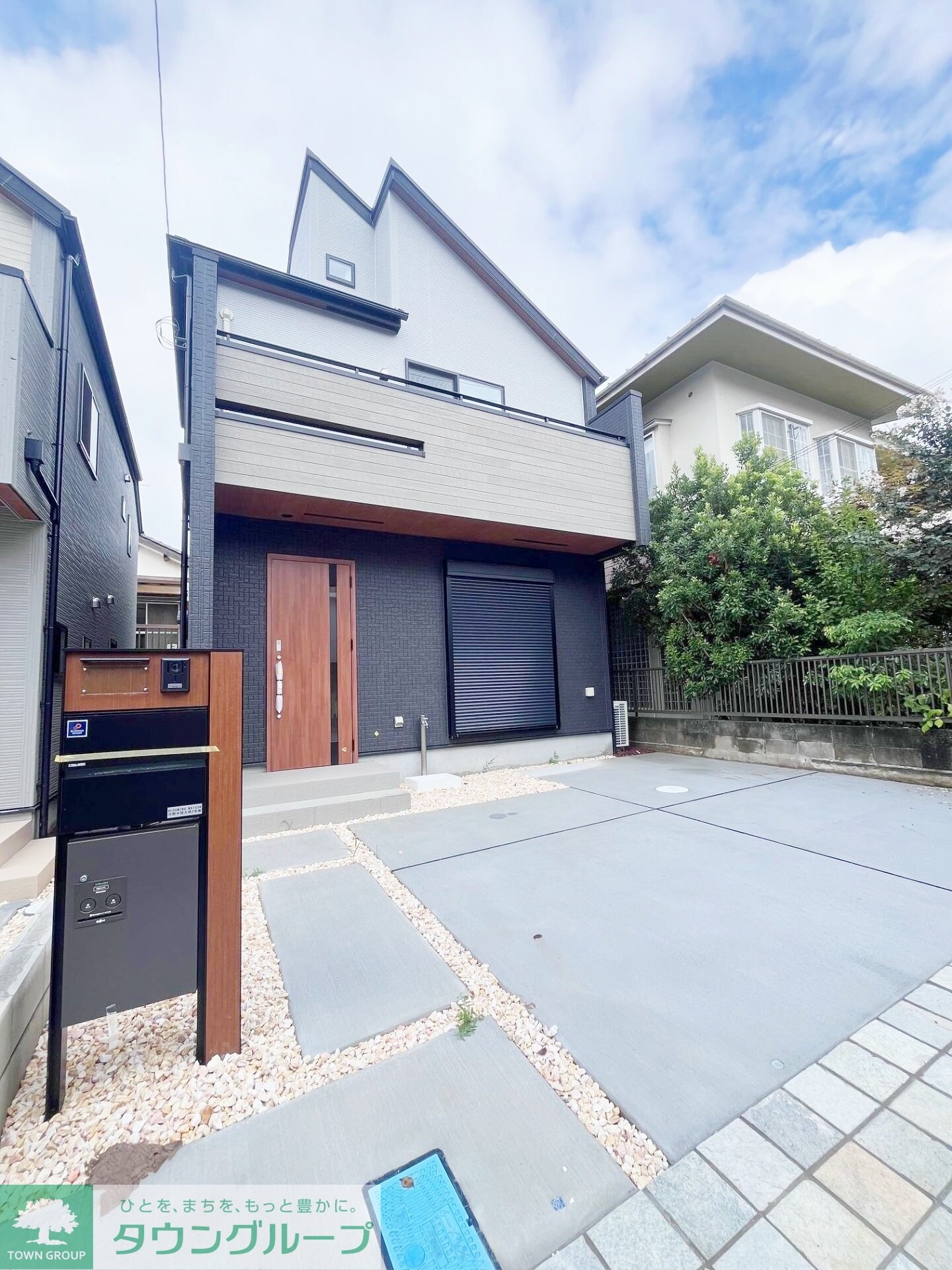 BLOOMING MAISON日野市程久保2号棟 .の物件外観写真