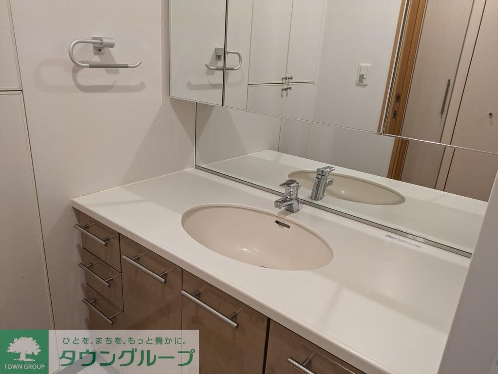 ガーデンズ国立東館の物件内観写真