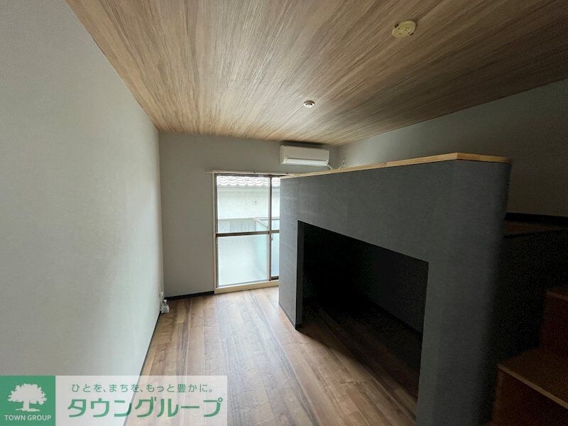 ReDEAL国立WESTの物件内観写真