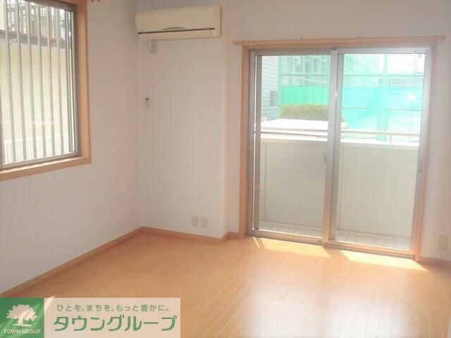 ドルフ国立の物件内観写真