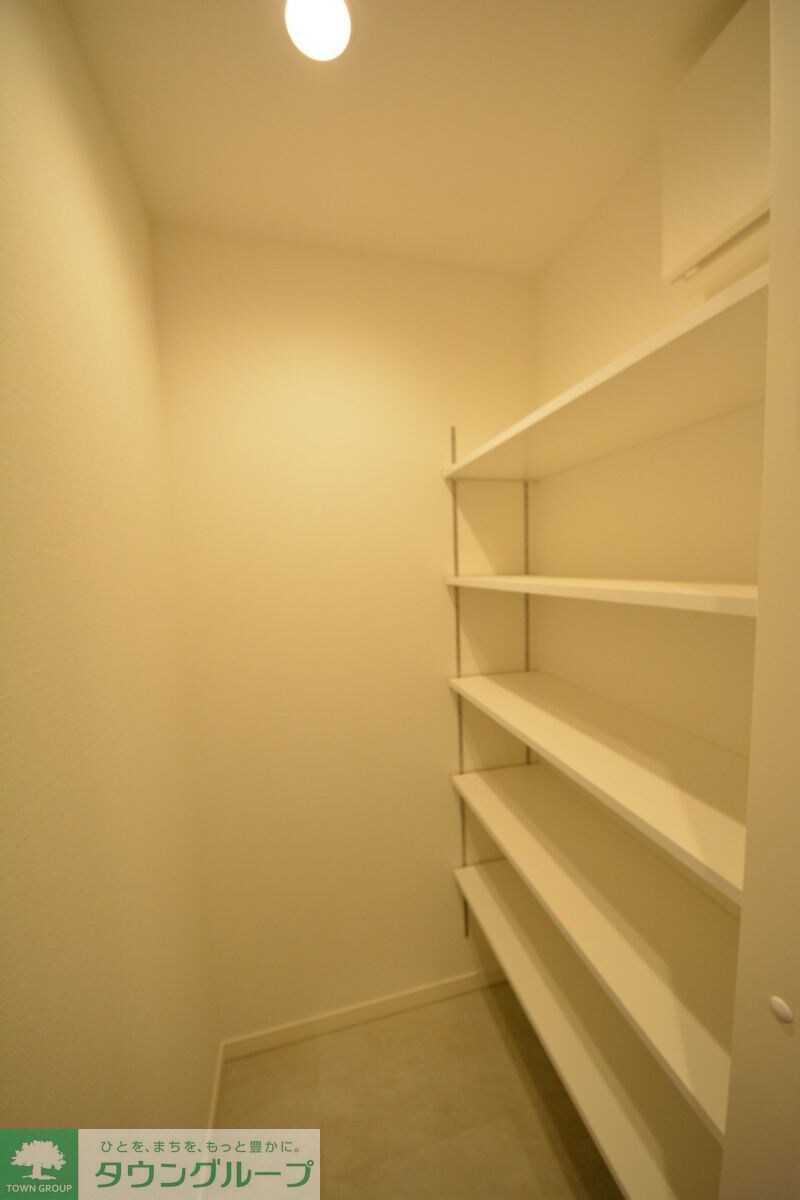 グランシャルール武蔵境の物件内観写真