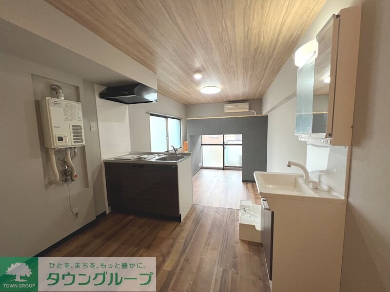 ReDEAL国立WESTの物件内観写真