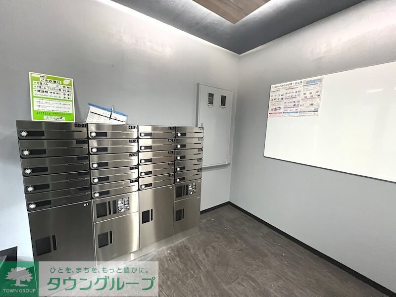 ReDEAL国立WESTの物件内観写真