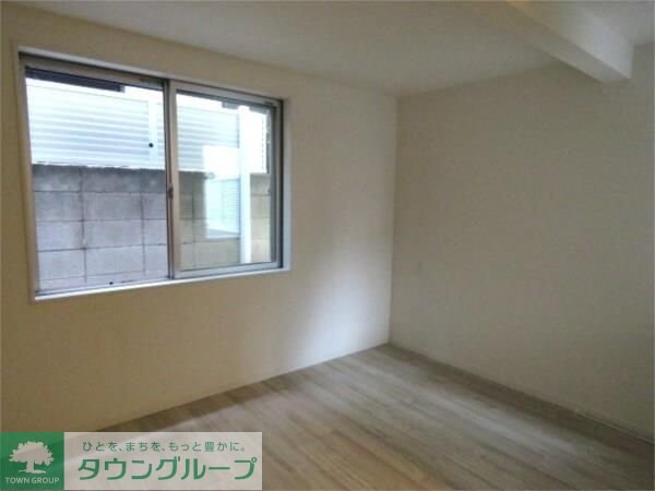 成城９丁目タウンハウスの物件内観写真