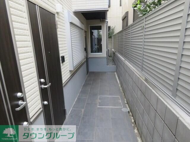 成城９丁目タウンハウスの物件内観写真