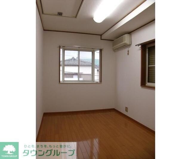 杉並区和泉４丁目貸家の物件内観写真