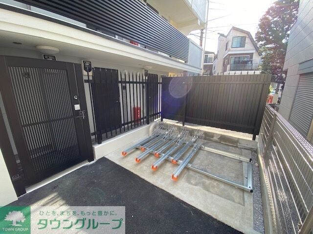 エルファーロ三軒茶屋(エルファーロサンゲンヂャヤ)の物件内観写真