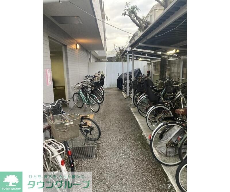 コスモリード三軒茶屋の物件内観写真