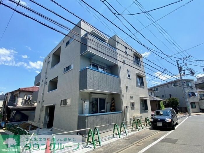 セレスティン三軒茶屋の物件外観写真