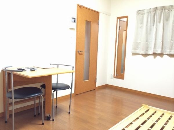 レオパレスイースト浅川の物件内観写真