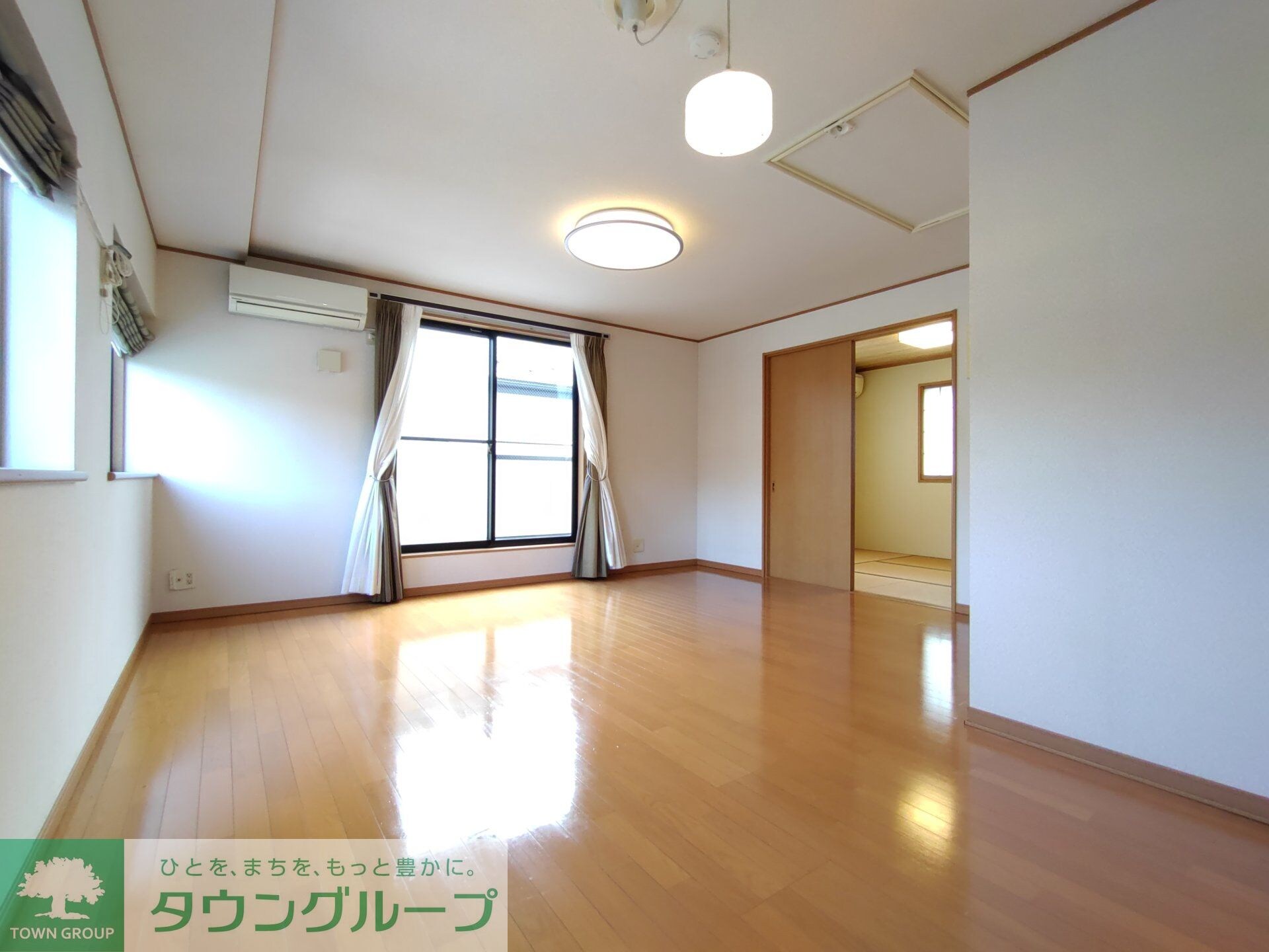 片倉町戸建の物件内観写真