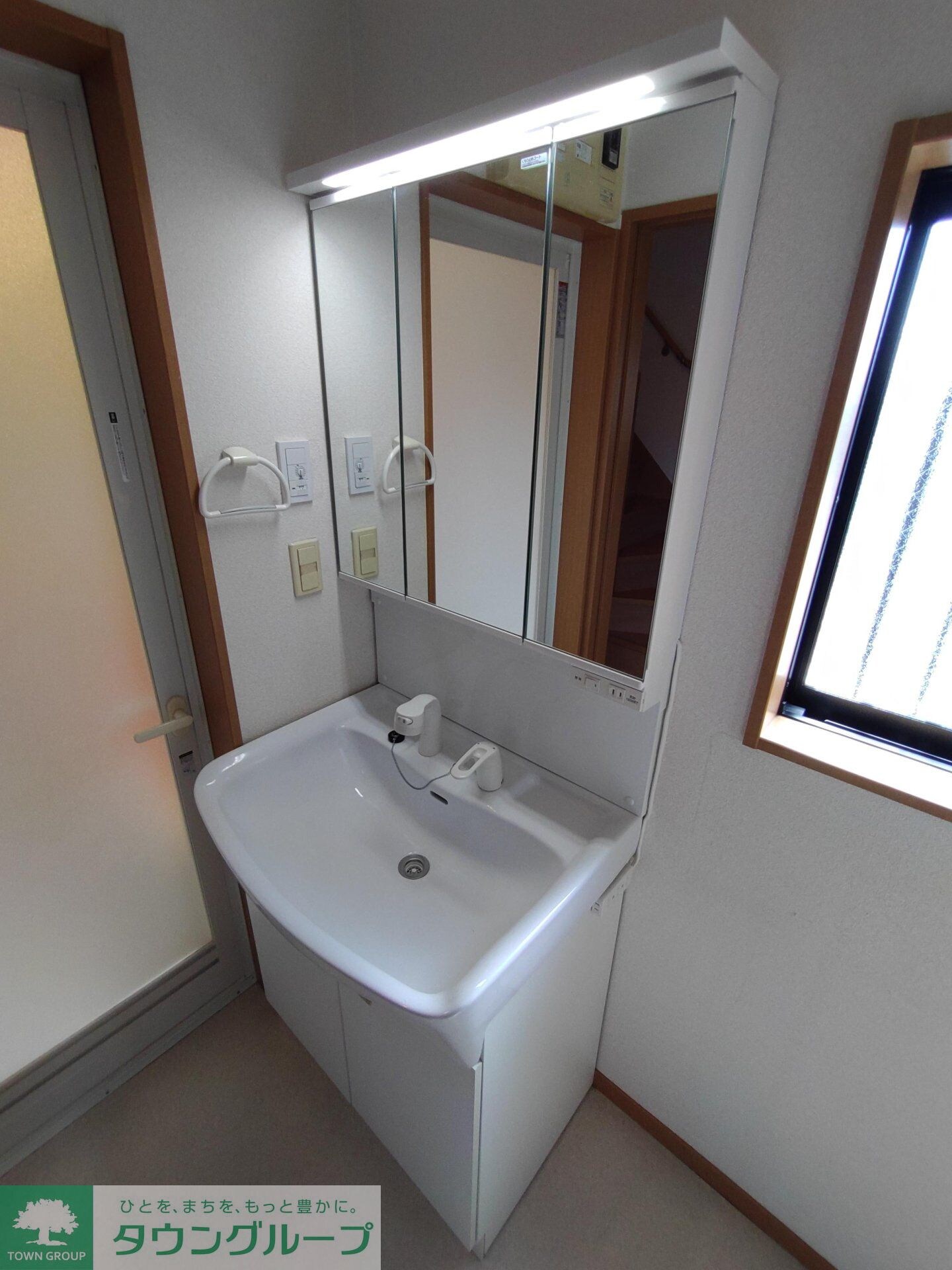 片倉町戸建の物件内観写真