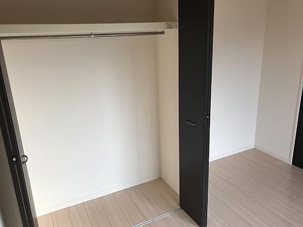 ラ・ロンディーネの物件内観写真