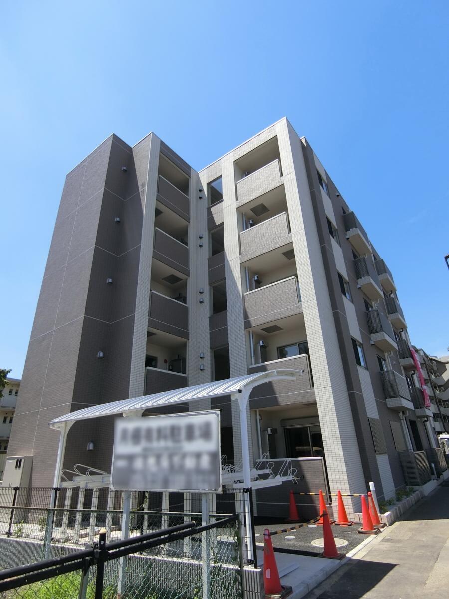 ラ・ロンディーネの物件外観写真