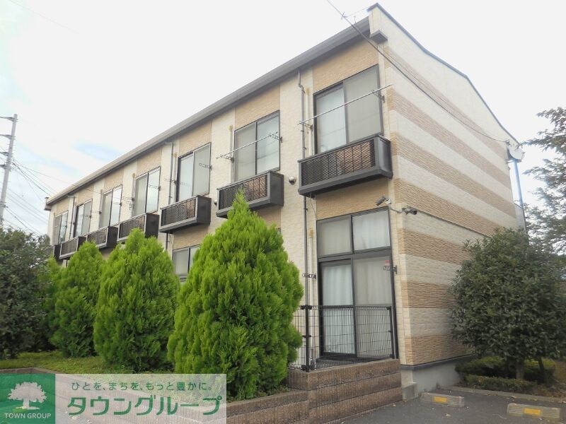 レオパレスメイプルIIの物件外観写真