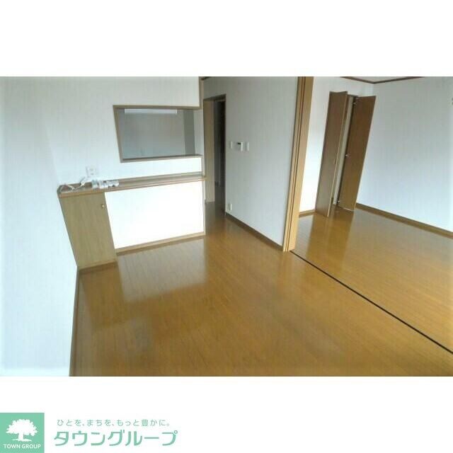 ヴィラトリアノンの物件内観写真