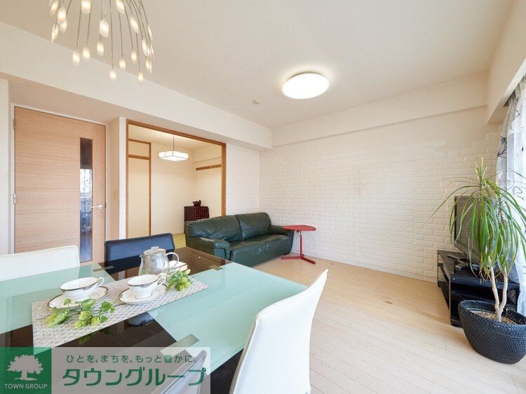 ゼファー立川ハウスオブエデンの物件内観写真