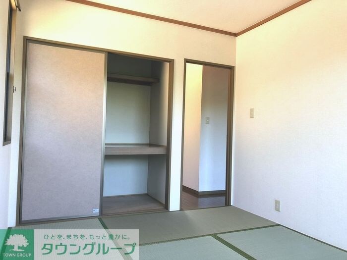 ロイヤルガーデン　壱～七番館の物件内観写真