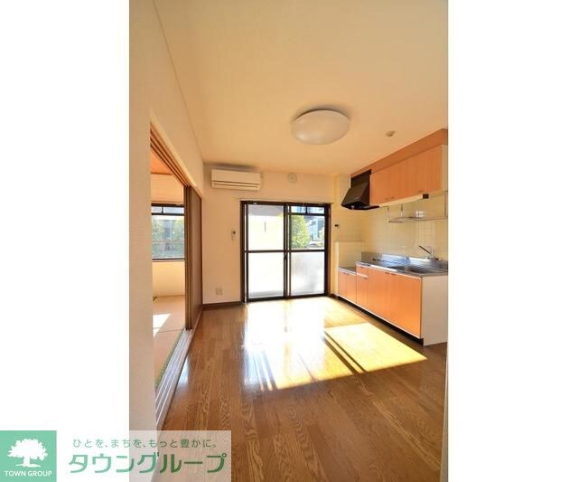 ウィスタリアガーデンの物件内観写真