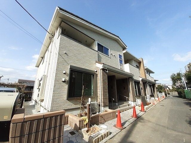 ヴァン・ラフレシールの物件外観写真