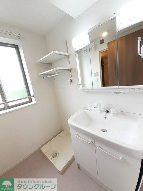 シュトラールの物件内観写真