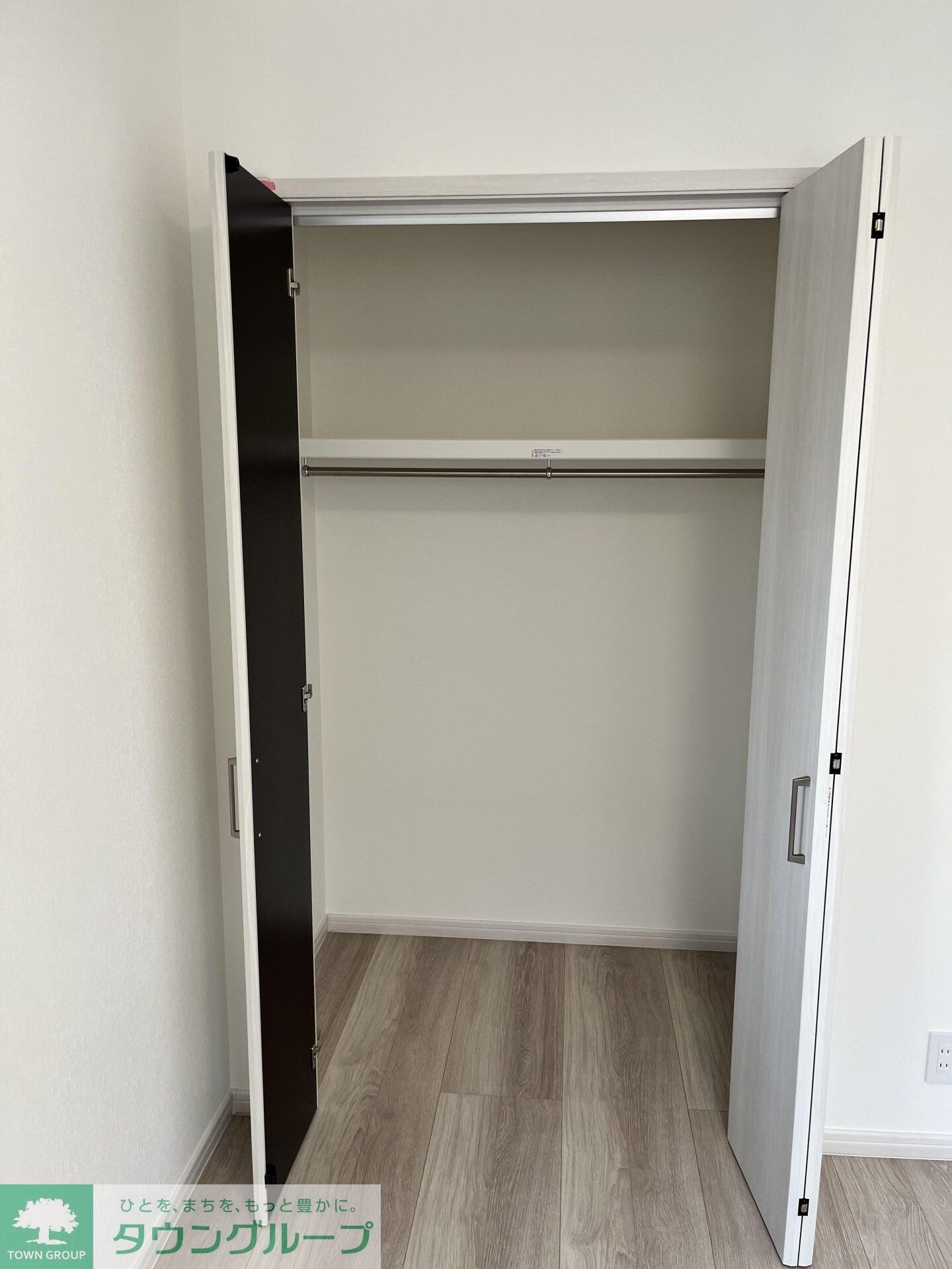 セレスティアル福生の物件内観写真