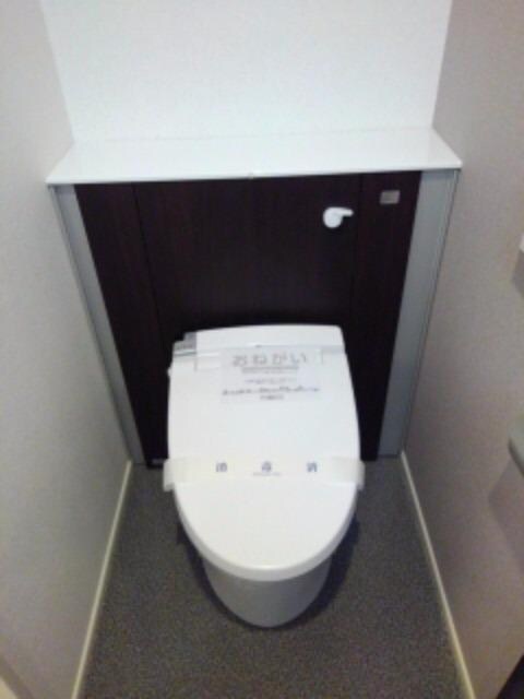 フォンターナ・ルチアの物件内観写真