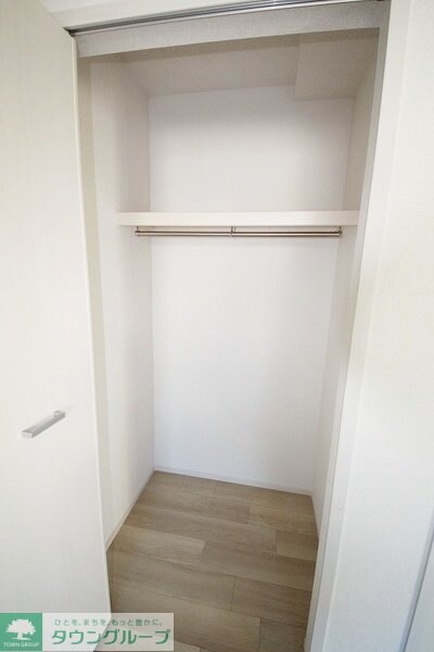 ヴィラローリーIIIの物件内観写真