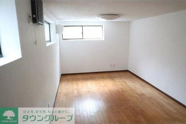 梅里戸建の物件内観写真