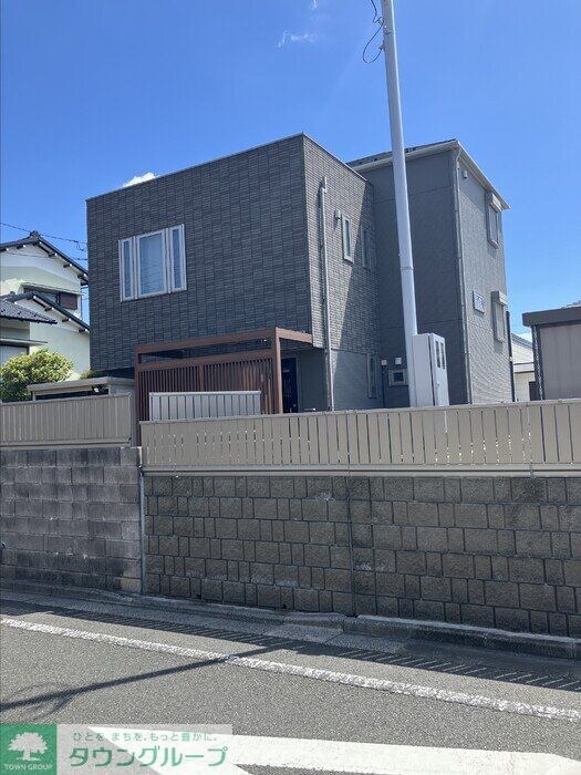 西大泉４丁目戸建の物件外観写真