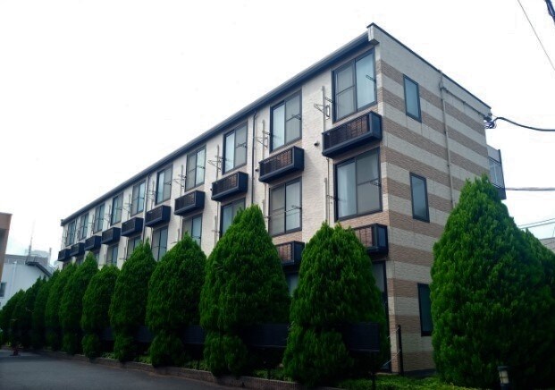 レオパレスエルパセオIIIの物件外観写真