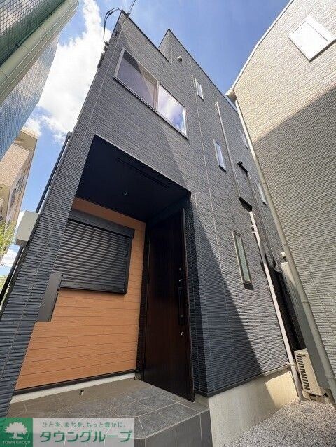 府中市美好町一丁目戸建の物件外観写真