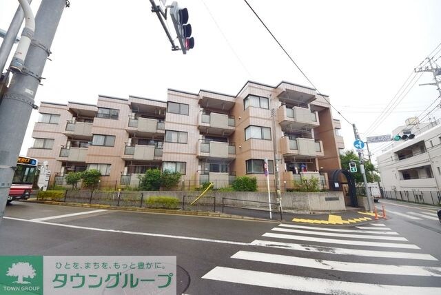 第一秀恵レジデンスの物件外観写真