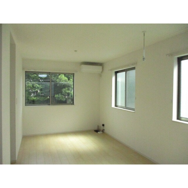 天神町２丁目貸家２号棟の物件内観写真